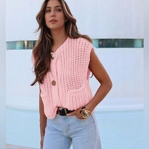 Hixiaohe Women’s Crochet Chunky Knit Sleeveless Button Down Top- Size L - BNWOT